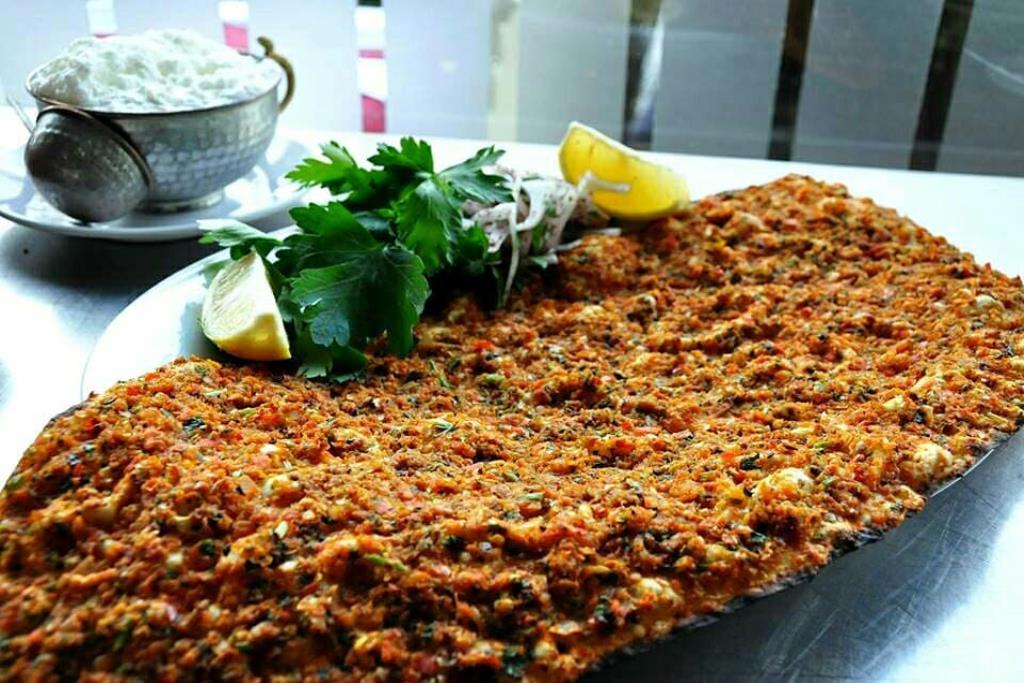 Urfa İşi Lahmacun