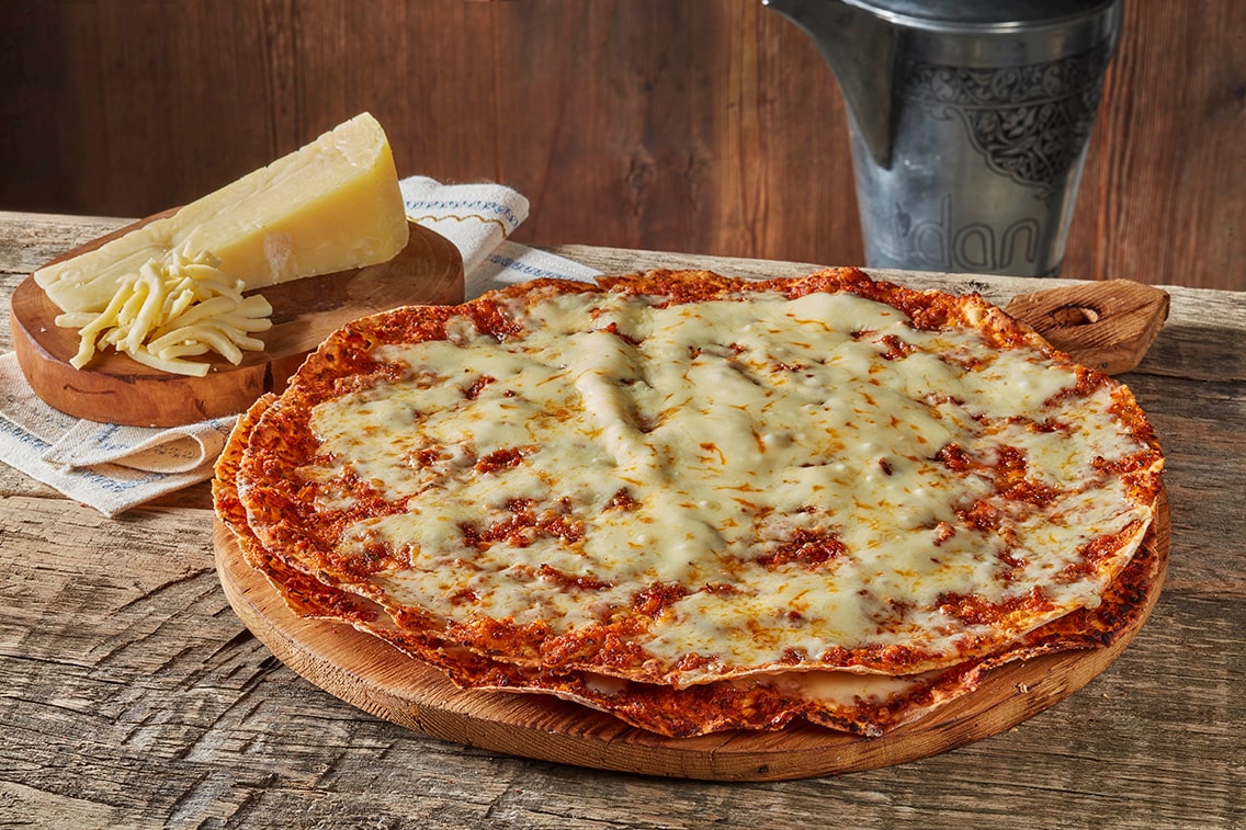 Kaşarlı Lahmacun